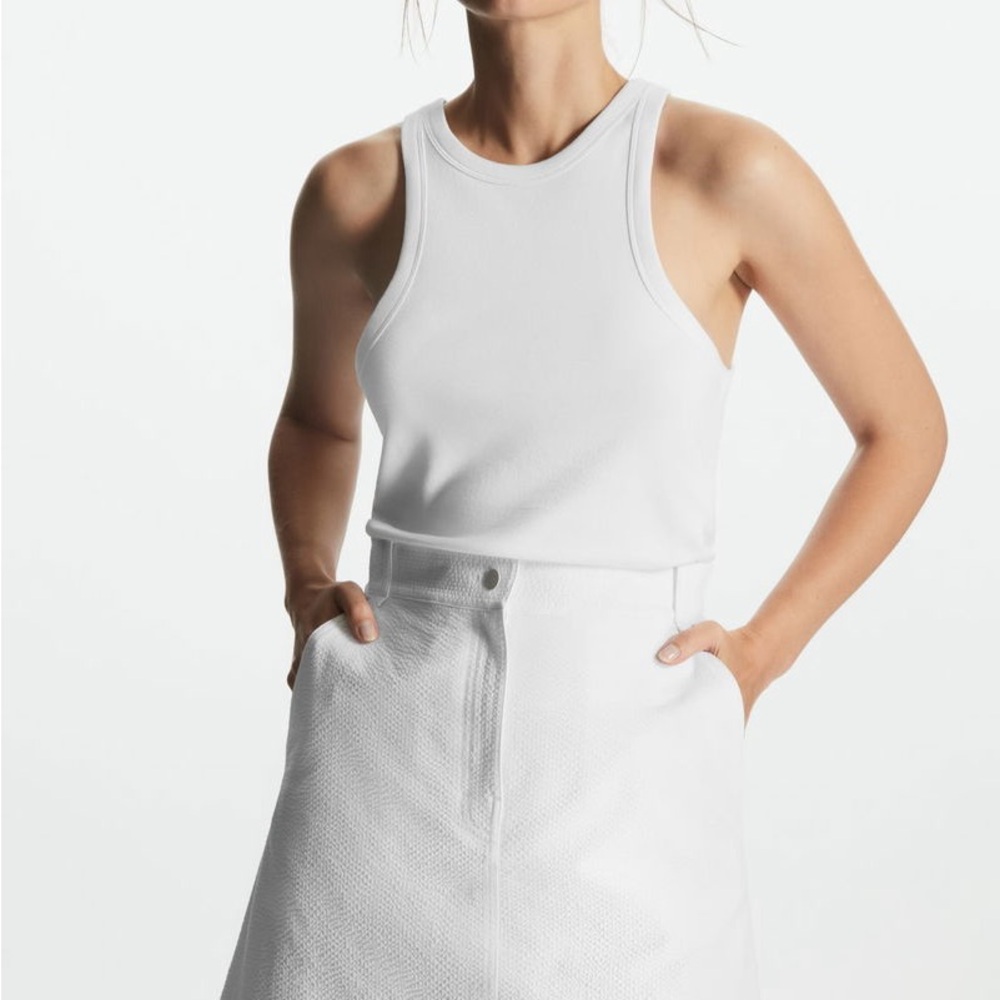 COS White Seersucker Mini Skirt – US 4 (New with Tag)